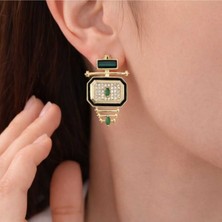 Geomtrik Formlu Yeşil Taşlı Gold Küpe