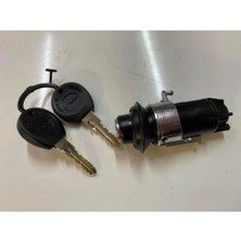 Özgürce Doğan Şahin Uyumlu Bagaj Dış Kilidi, Anahtarlı Güvenli Taşıma Çözümü