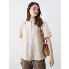 Lc Waikiki Yeni Sezon Kaçık Yaka Çiçek Nakışlı Bluz