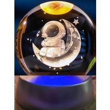 Marsilyan Ay Üstünde Astronot Tasarımlı Plastik Altlıklı Işıklı Cam Küre