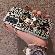 HONTINGA Samsung Galaxy A24 ile Uyumlu Kılıfı Silikon Kenar Sert Arka Anti Düşme Telefon Kılıfı Mickey Minnie Desenli K1-0697