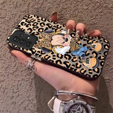 HONTINGA Samsung Galaxy A13 ile Uyumlu Kılıfı Silikon Kenar Sert Arka Anti Düşme Telefon Kılıfı Mickey Minnie Desenli K1-0697