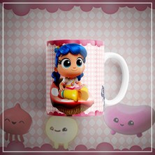 Velorina Çocuk Temalı Porselen Kupa Bardak 300 ml – Sevimli Bulut Üstünde Kız Figürlü, Renkli Baskılı Kupa 5