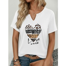 Mercoledi Kadın Leopar Kalp Baskılı Yarım V-Yaka Kollu Regular Kalıp Rahat T-Shirt