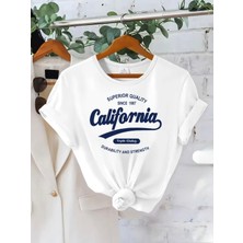 Mercoledi California Baskılı Oversize Bisiklet Yaka T-Shirt