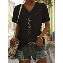 Mercoledi Ay Baskılı Kadın Oversize V Yaka T-Shırt
