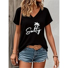 Mercoledi Salty Baskılı Kadın Oversize V Yaka T-Shırt
