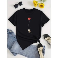 Mercoledi Kalp Tutan Kuş Baskılı Oversize Bisiklet Yaka T-Shirt