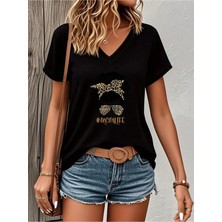 Mercoledi Mom Lıfe Baskılı Kadın Oversize V Yaka T-Shırt