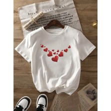 Mercoledi Kırmızı Minik Kalpler Baskılı Oversize Bisiklet Yaka T-Shirt