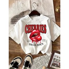 Mercoledi Cherry Baskılı Oversize Unısex Bisiklet Yaka T-Shirt
