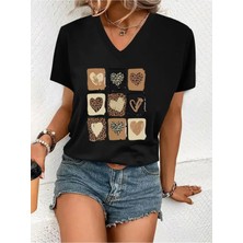 Mercoledi Kalp Baskılı Kadın Oversize V Yaka T-Shırt