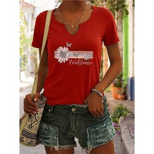 Mercoledi Kadın Wildflower Baskılı Yarım V-Yaka Kollu Regular Kalıp Rahat T-Shirt