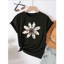 Mercoledi Çiçek Baskılı Oversize Bisiklet Yaka T-Shirt