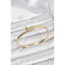 Prativas Pirinç Gold Renk Zirkon Taşlı Çivi Model Kadın Kelepçe Bileklik – PRT3500EB10056