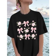 Mercoledi Kurdele ve Çiçek Baskılı Oversize Bisiklet Yaka T-Shirt