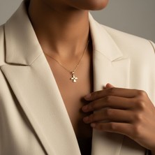 Altıncık 14 Ayar Altın Melek Kolye