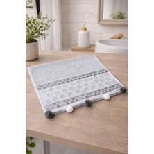 Onaltı Tekstil 50X90 cm Ponpon Detaylı Havlu 1 Adet