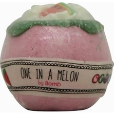 Hype Store Bomb Cosmetics One In A Melon Blaster 160G 1 Paket (1 x 1 Adet)