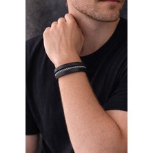 Herşey Nota Siyah Hakiki Deri Erkek Bileklik – Çift Sıra Beyaz Örgü Detaylı Çelik KILITLI-1360