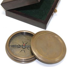 Konyax Ahşap Kutulu Pirinç Pusula Seri 7