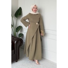 Tesettür Diyarı Minel Broş Detaylı Cupra Tansel Kumaş Tesettür Elbise- Haki