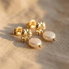Zeino Yuvarlak İnci Sallantılı Yaprak Desenli Küpe 14K Altın Kaplama - 2 cm