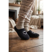 Gezer Kadın Kışlık Nakışlı Kalp Tasarım Rahat Taban Ev Bahçe Gondol Terlik