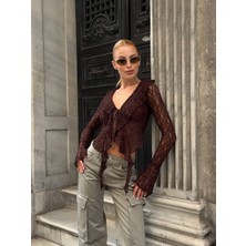 Cemo Kadın V Yaka Bağlamalı Dantel Uzun Kollu Bluz