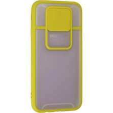 Newface Samsung Galaxy J7 Pro / J730 Kılıf Palm Buzlu Kamera Sürgülü Silikon - Sarı