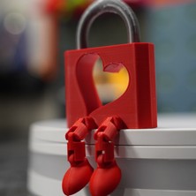 Oturan Kalp Pencereli Kilit Tasarımlı Figür | Masa Üstü & Ofis Dekoru