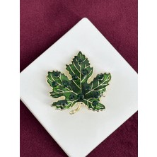 Calista Aksesuar Yeşil Taşlı ve Yaprak Figürlü Gold Broş