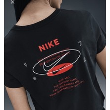 Nike Sportswear Classics Plus Bol Kalıp Siyah Kadın T-Shirt IH8506-010