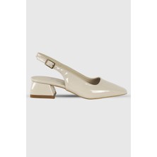 Polly Bej Rugan Arka Kemer Detay Küt Burun Kadın Topuklu Ayakkabı