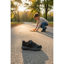 Enoch Tırtıklı Tabanlı Çocuk Spor Ayakkabı Cırtlı