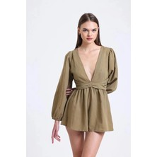 Fashion Cocktail Derin V Yaka Belden Oturan Sırt Dekolteli Mini Keten Doğal Kumaşlı Yazlık Tatil Şortlu Tulum