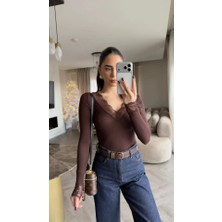 Pazarcan Kadın Uzun Kollu V Yaka Dantel Güpür Detay Bluz