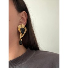 Çelik Gold Mat Plaka Detaylı Siyah Siny Küpe