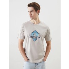 LC Waikiki Bej Bisiklet Yaka Antalya Baskılı Penye Erkek Tişört