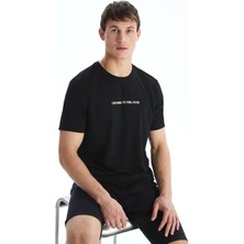 LC Waikiki Siyah Bisiklet Yaka Baskılı Erkek Tişört