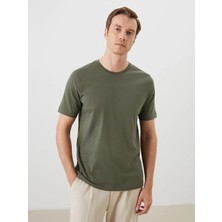 LC Waikiki Haki Bisiklet Yaka Penye Erkek Tişört