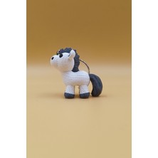 Rodopiva Örgü Desenli At Anahtarlık (Plastik)