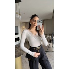 Tiana Kadın Uzun Kollu V Yaka Dantel Güpür Detay Bluz