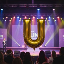 Runaway U Harf Folyo Balon 1m Parti ve Vitrin