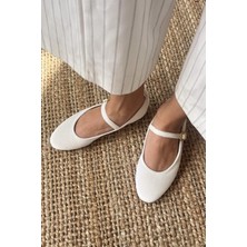 Straswans Kadın Kemer Detay Kadife Babet Suni Deri Bej Düz Tabanlı Şık Ayakkabı