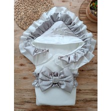 İsmiyle Al Yenidoğan Mehtap Lüks Kelebek Taç Nakışlı Bebek Battaniyesi Kundak Gri