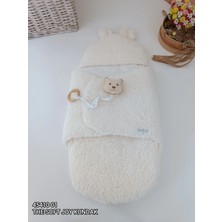 İsmiyle Al Yenidoğan Kulaklı Şapkalı Açılır Kucaklı Cırt Kapamalı Bebek Battaniyesi Kundak Krem