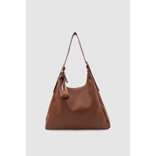 Wuclo Sulin Yumuşak Formlu Mini Çanta Charmlı Omuz Çantası Taba