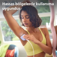 Epilasyon Cihazı, Taşınabilir Kompakt Tasarım, LED Işıklı Yıkanabilir Başlık, Masaj ve Tıraş Başlığı, Peeling Eldiveni Hediyeli, 4 Haftaya Kadar Pürüzsüzlük, Açık Mavi Renk, BRE247/05