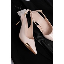 Muggo Zenith Metal Burun Detaylı Sivri Burun Arkası Açık Kadın Topuklu Ayakkabı